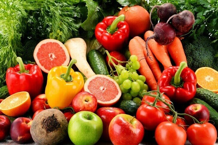 Your daily weight loss diet can include most vegetables and fruits. 