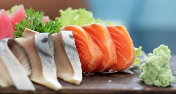In the Japanese diet you can eat fish, but without salt. 